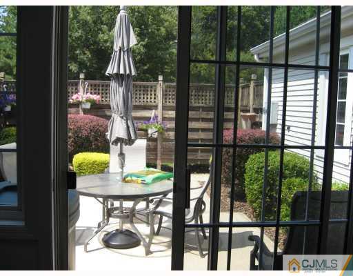 67 F Winthrop Road Monroe Township, NJ 08831 - Photo 5 of 9 Gallery Image 5