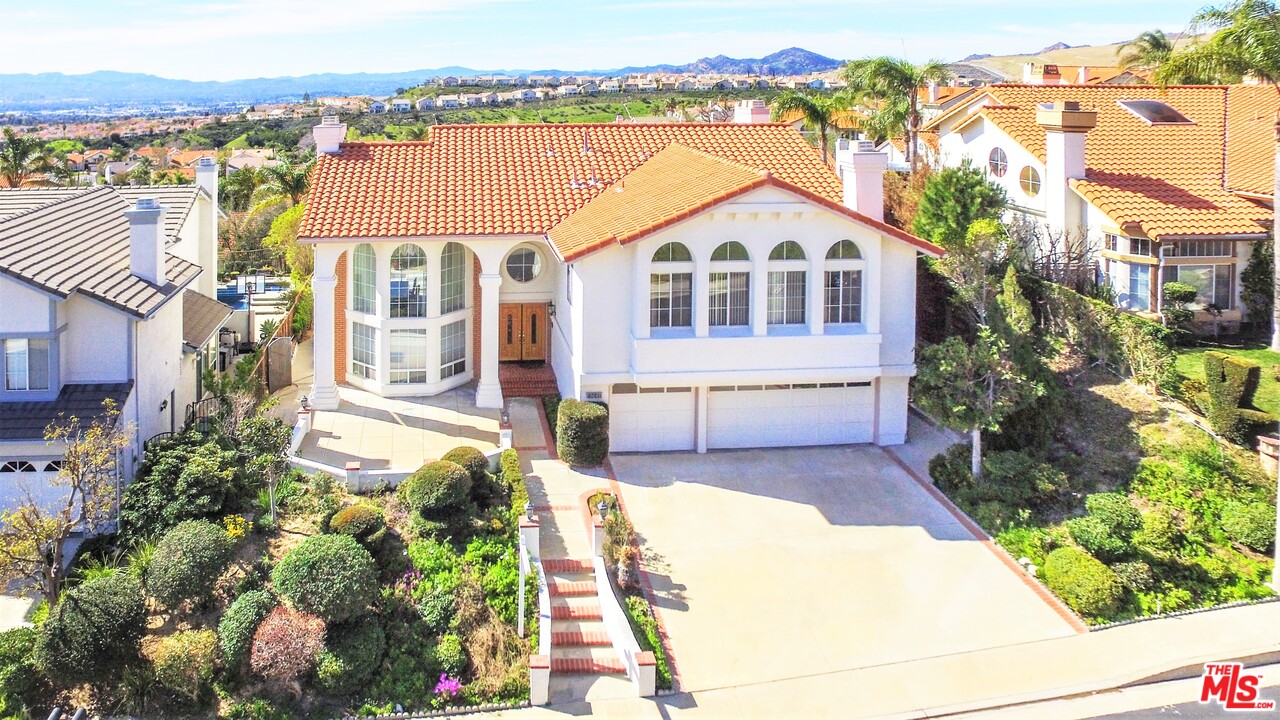 19648 Falcon Ridge Way Northridge, CA 91326 - Photo 1 of 44 Gallery Image 1