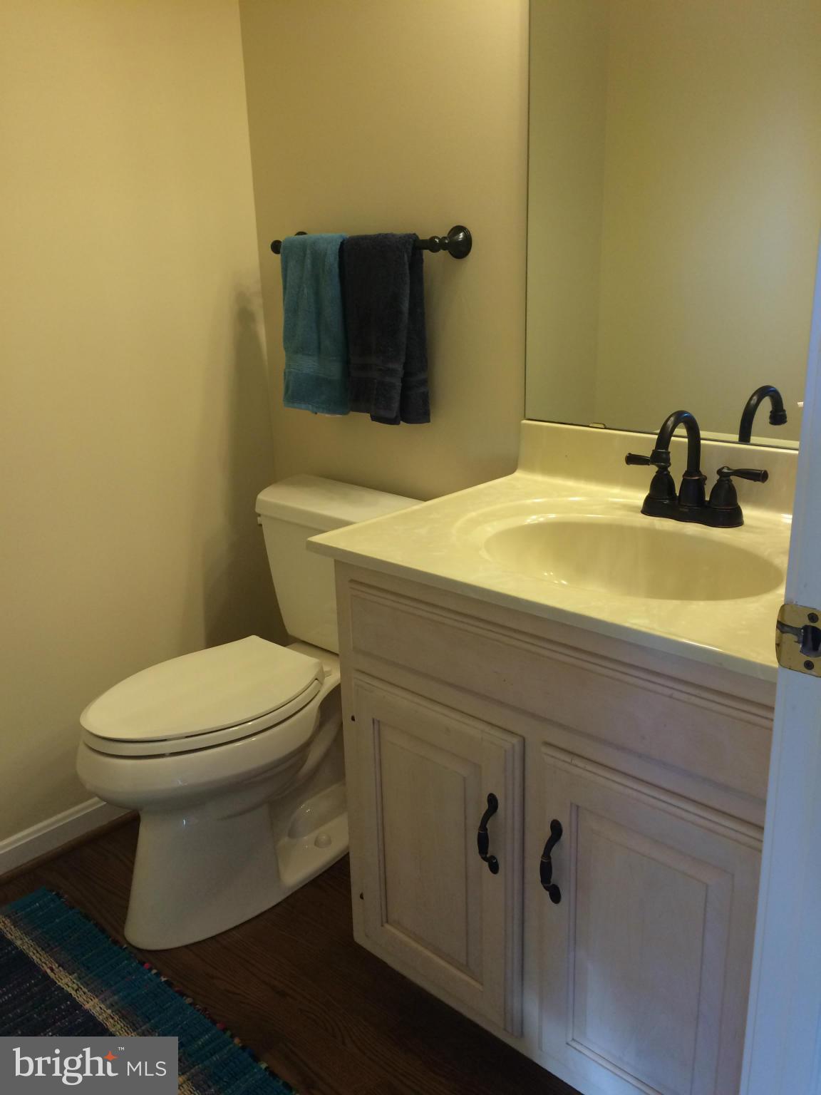 4635 Newington Road Jefferson, MD 21755 - Photo 14 of 30 Half-Bath