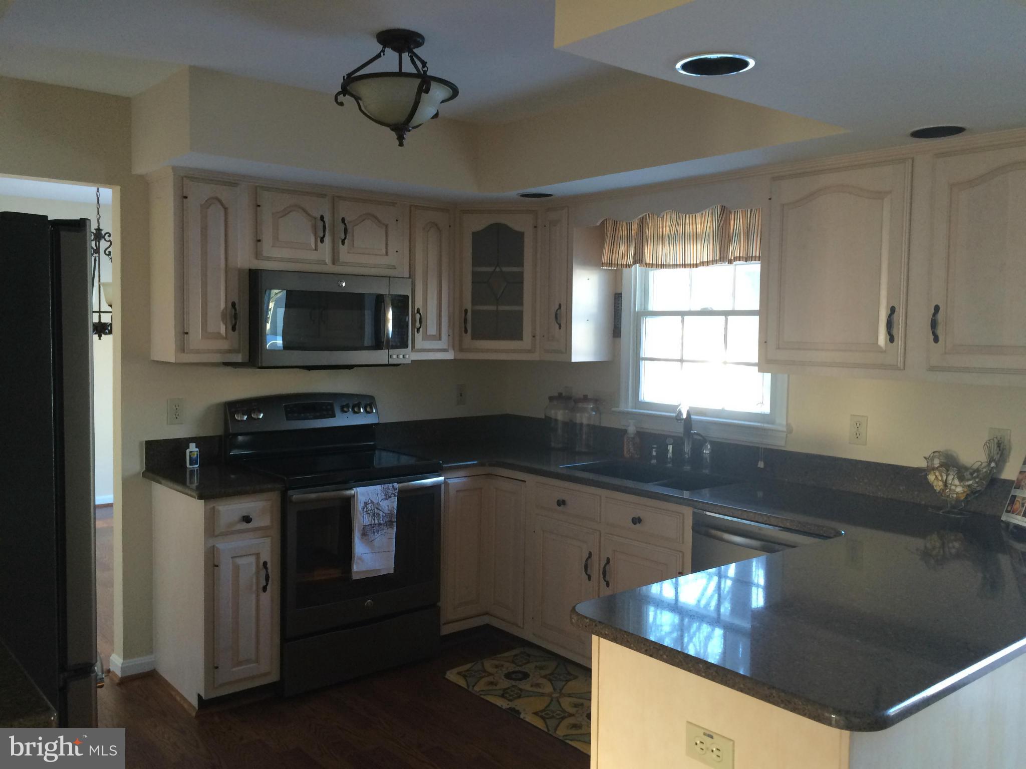 Kitchen with Silestone Counters
