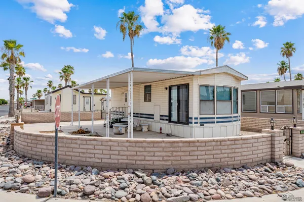 $1,300 | 5707 East 32nd Street, Yuma, AZ 85365