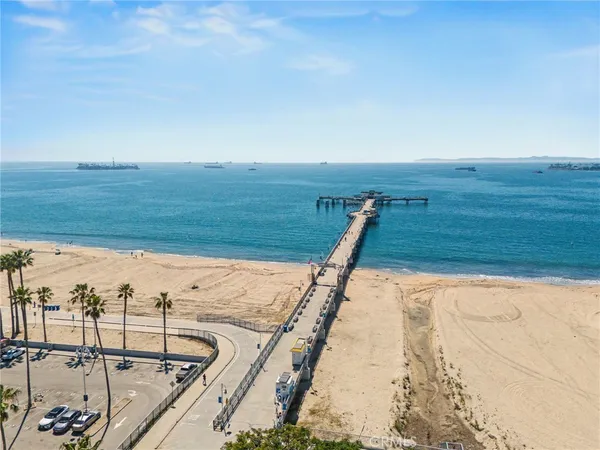 $2,600 | 3939 East Allin, Unit 106, Long Beach, CA 90803