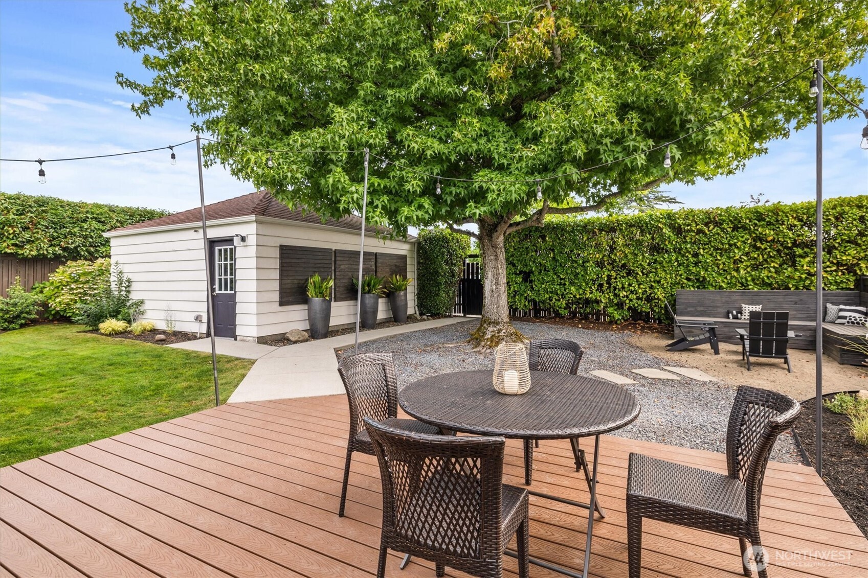1940 Edgemont Place West Seattle, WA 98199 - Photo 28 of 37 a view of a patio with a table and chairs
