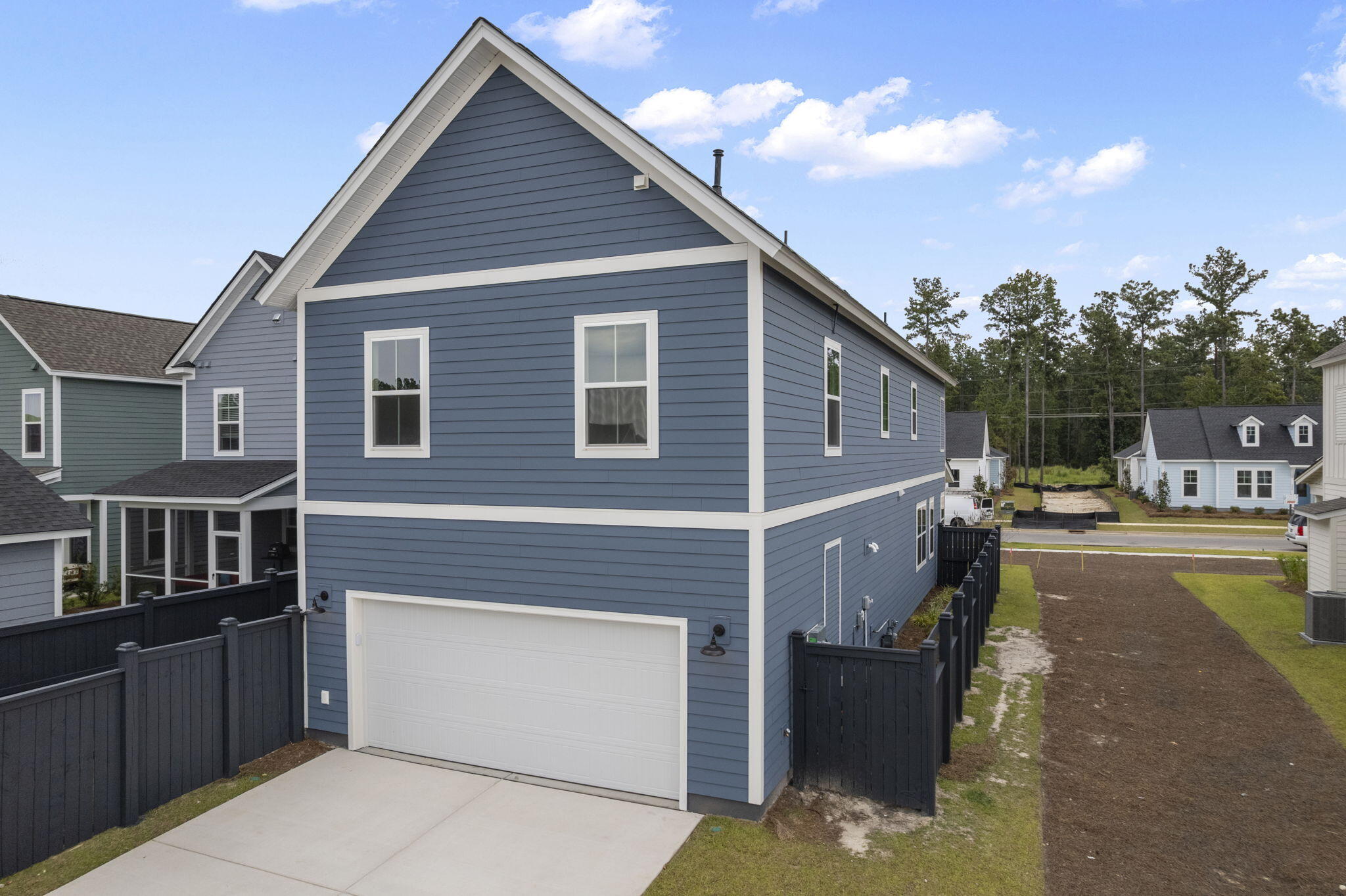 333 Trailmore Lane Summerville, SC 29486 - Photo 5 of 59 6-web-or-mls-IMG_5810