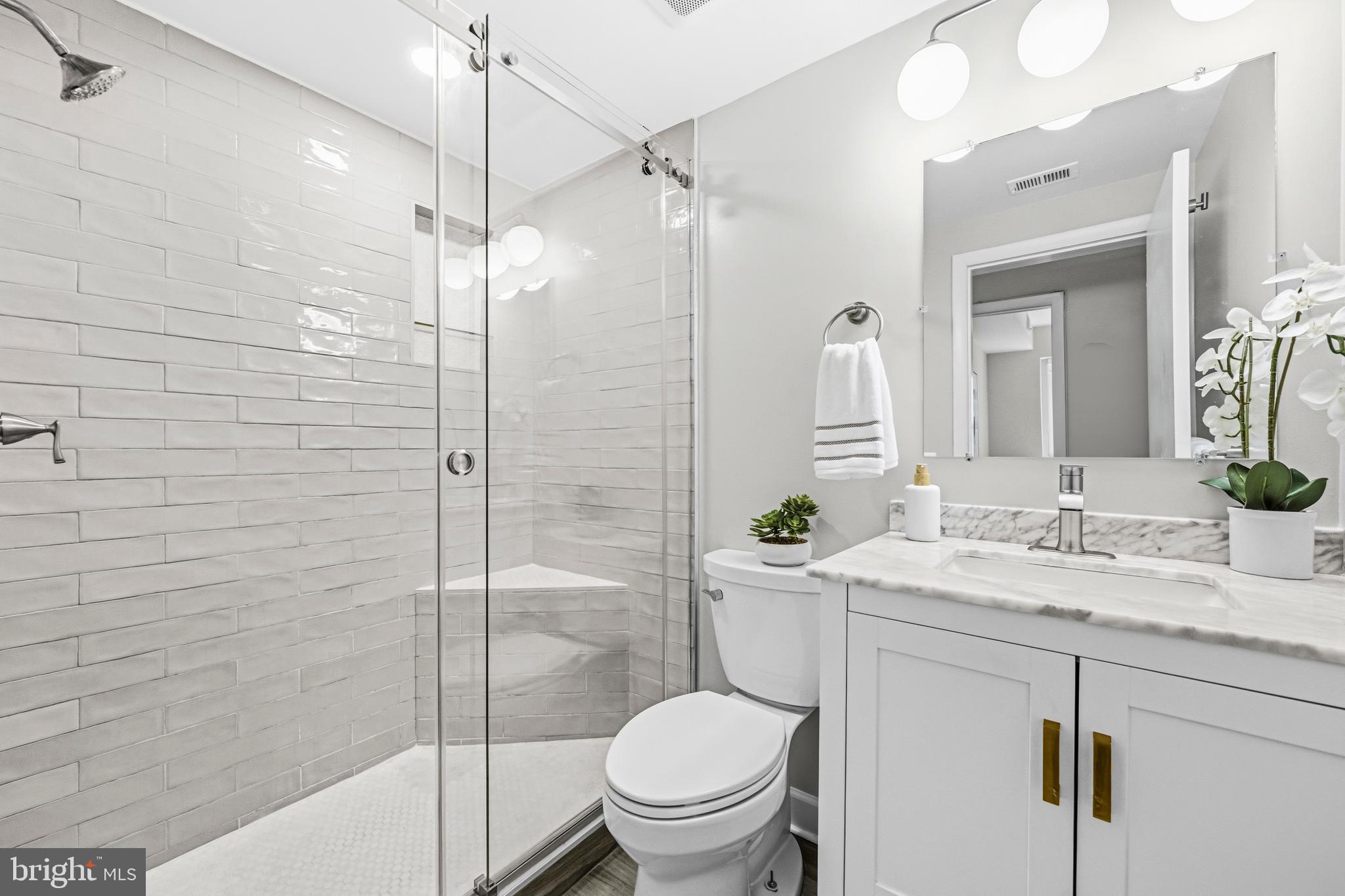 1763 Columbia Road Northwest, Unit 409 Washington, DC 20009 - Photo 18 of 20