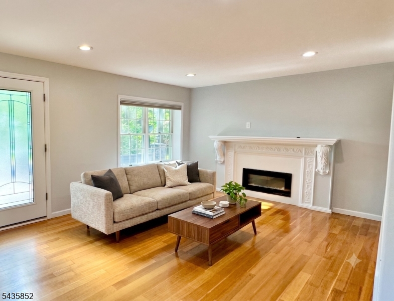 15 Nestro Road West Orange, NJ 07052 - Photo 4 of 33