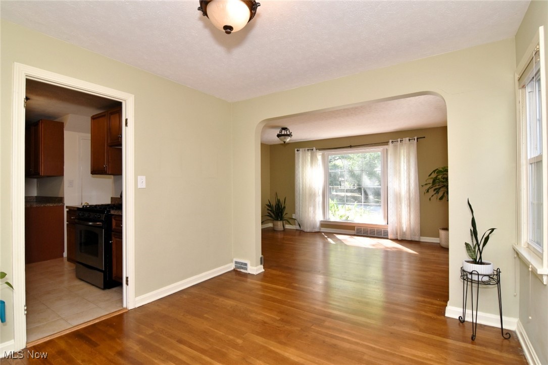 3679 Fenley Road Cleveland Heights, OH 44121 - Photo 12 of 45