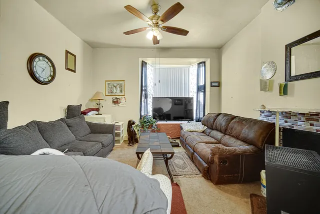 $199,000 | 3515 West Cermak Road, Chicago, IL 60623