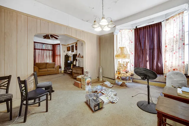 $199,000 | 3515 West Cermak Road, Chicago, IL 60623