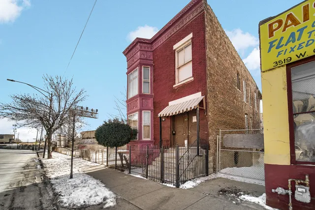 $199,000 | 3515 West Cermak Road, Chicago, IL 60623