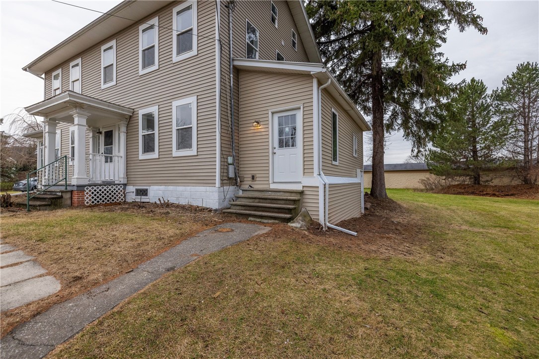 757 Holt Road, Unit 2 Webster, NY 14580 - Photo 2 of 32