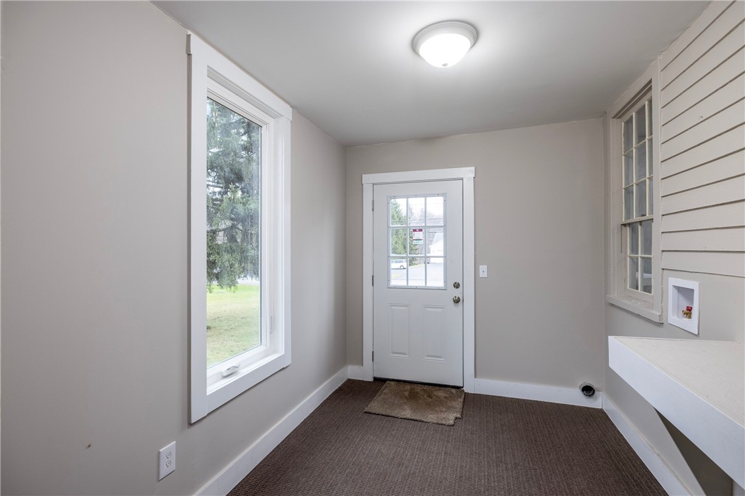 757 Holt Road, Unit 2 Webster, NY 14580 - Photo 4 of 32