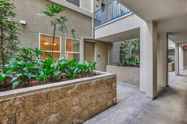 $748,000 | 300 East 4th Street, Unit 103, Long Beach, CA 90802