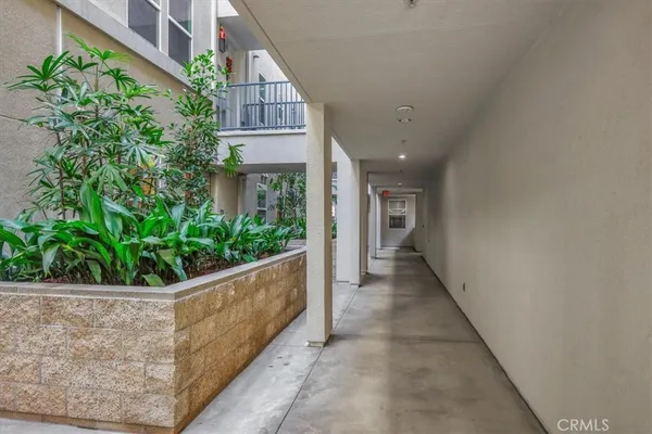 $748,000 | 300 East 4th Street, Unit 103, Long Beach, CA 90802