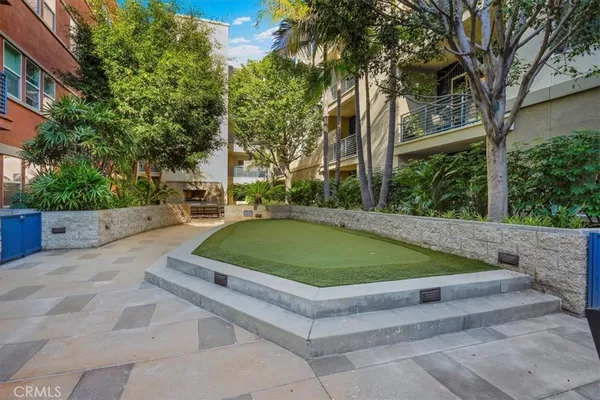 $748,000 | 300 East 4th Street, Unit 103, Long Beach, CA 90802