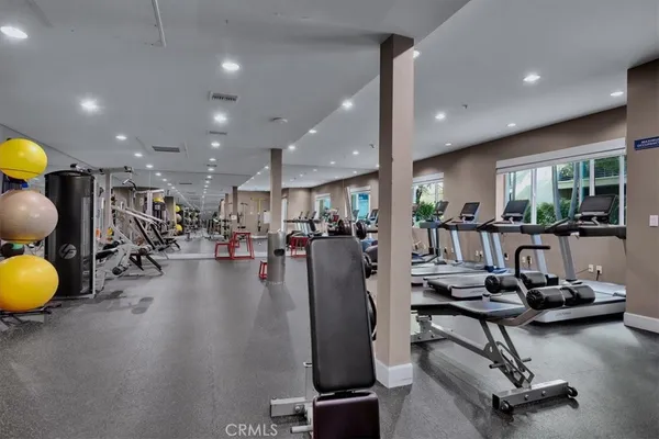 $748,000 | 300 East 4th Street, Unit 103, Long Beach, CA 90802