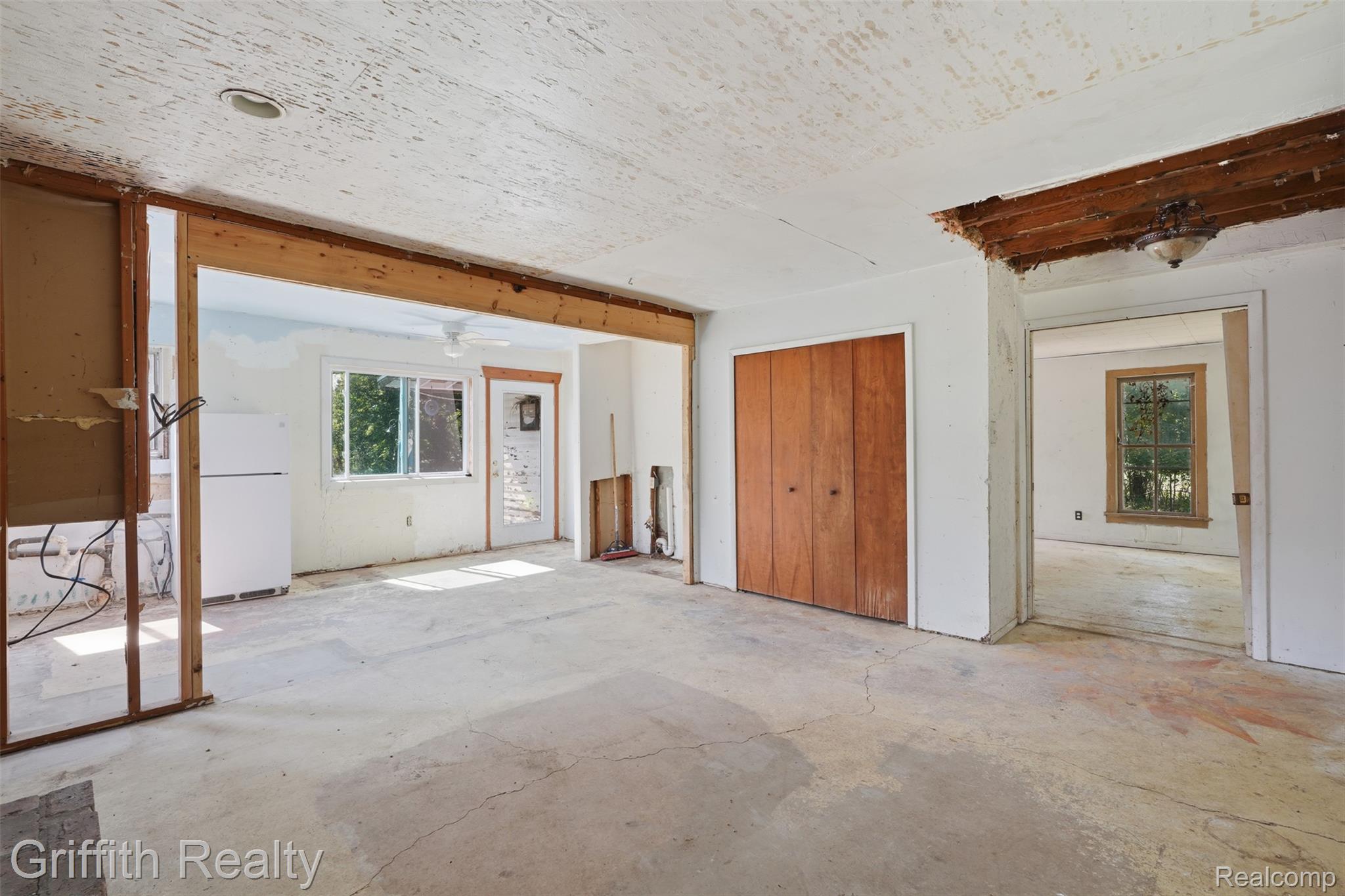 12300 Holtforth Road Fenton, MI 48430 - Photo 11 of 45 Additional content