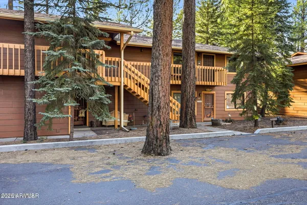 $310,000 | 2582 Mustang Circle, Unit A9, Pinetop, AZ 85935