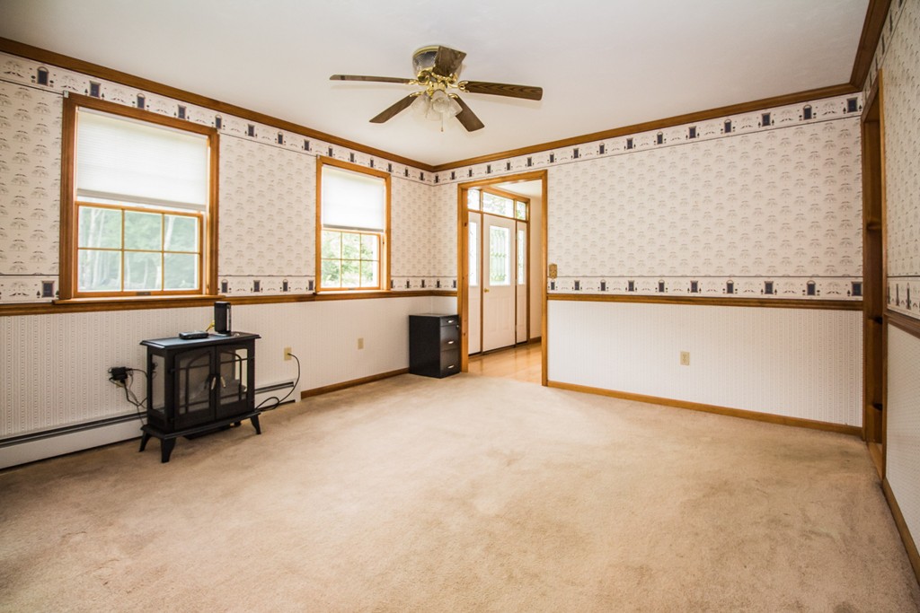 27 Camile Road Webster, MA 01570 - Photo 12 of 30 Gallery Image 12