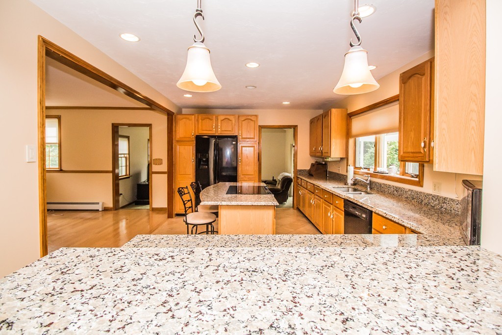 27 Camile Road Webster, MA 01570 - Photo 3 of 30 Gallery Image 3