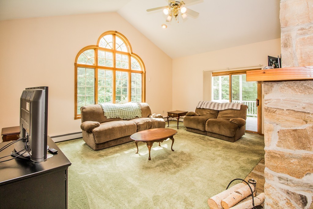 27 Camile Road Webster, MA 01570 - Photo 7 of 30 Gallery Image 7