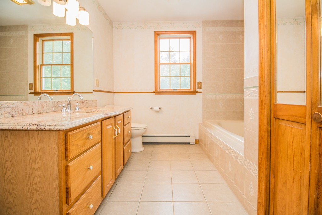 27 Camile Road Webster, MA 01570 - Photo 9 of 30 Gallery Image 9