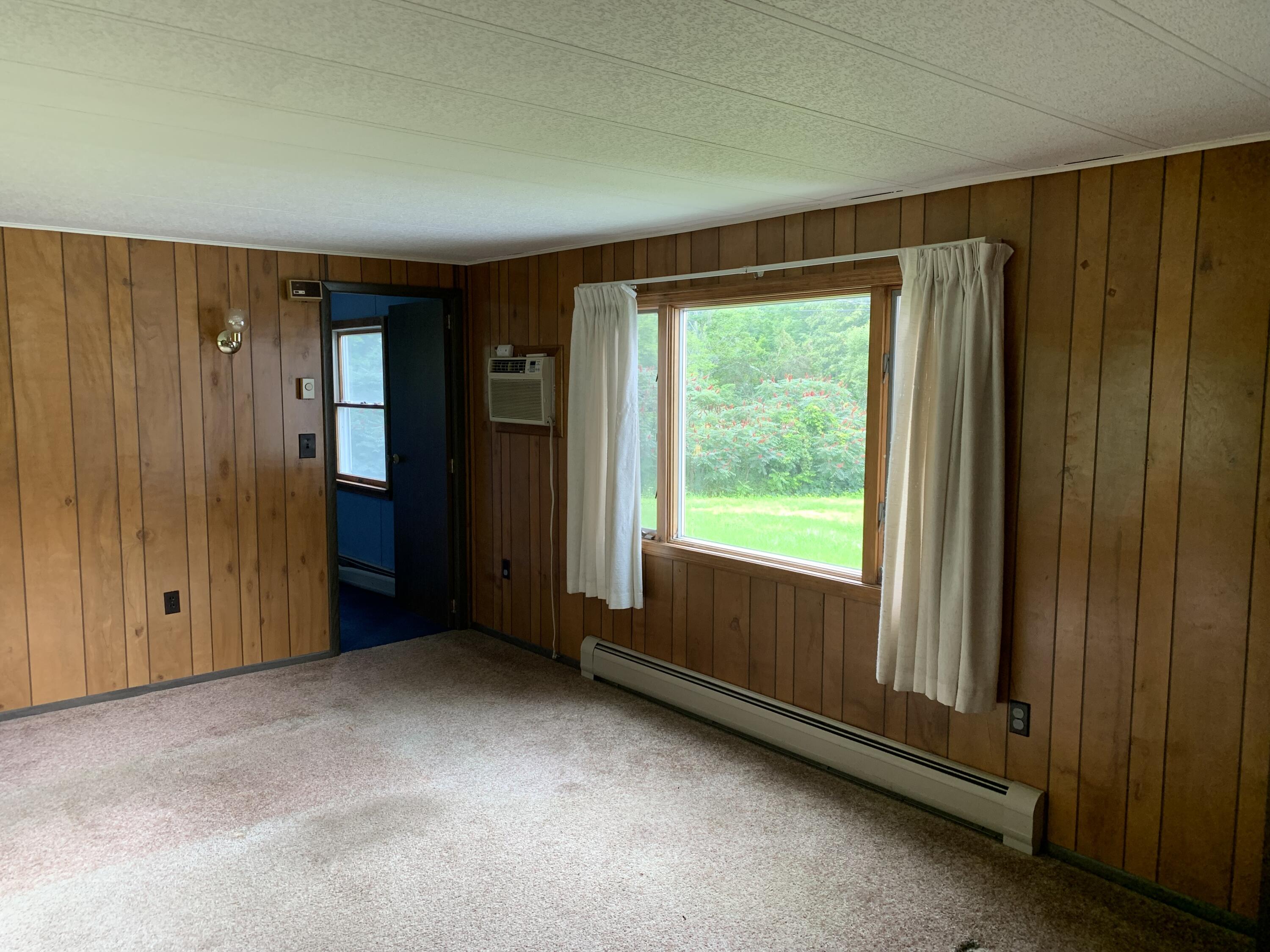 833 East Benton Road Waterville, ME 04901 - Photo 14 of 36 Living Room