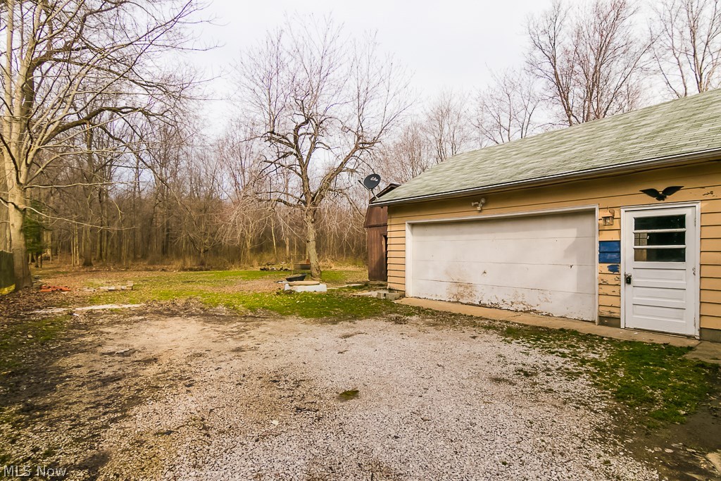 1490 North County Line Road Geneva, OH 44041 - Photo 2 of 34