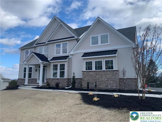 $849,900 | 8868 Yorkshire Circle, Fogelsville, PA 18051