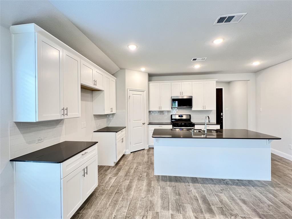 2712 Country Church Road McKinney, TX 75071 - Photo 7 of 22