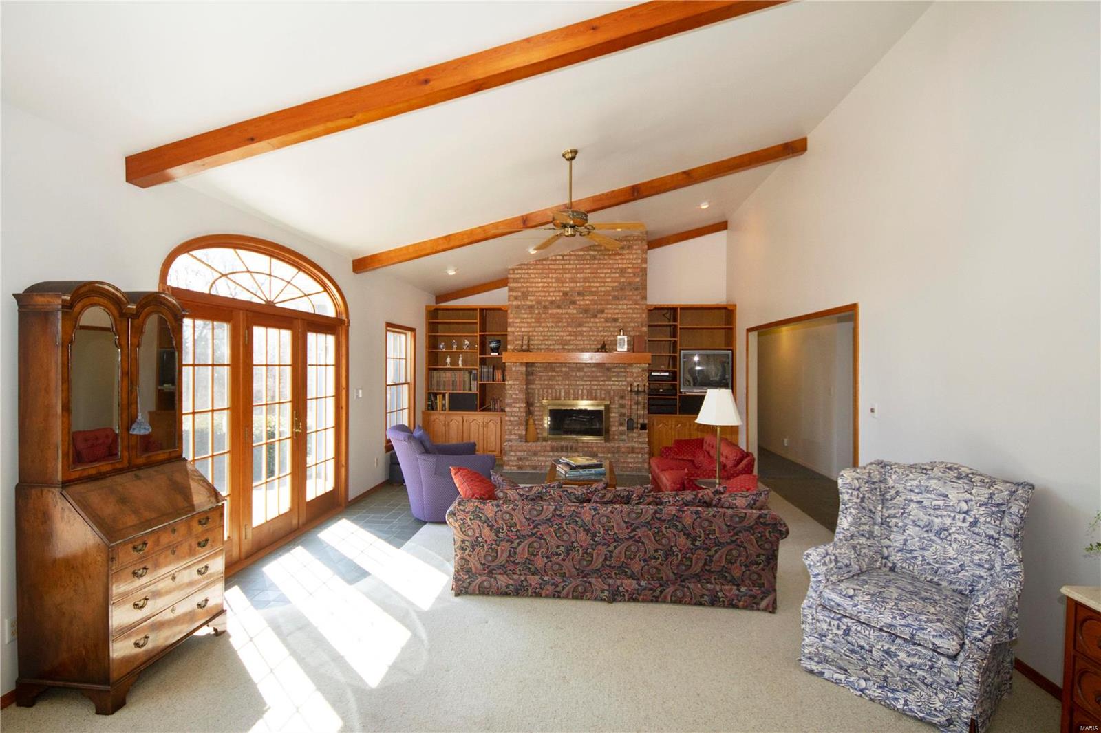 126 Country Trace Road Carbondale, IL 62903 - Photo 3 of 42