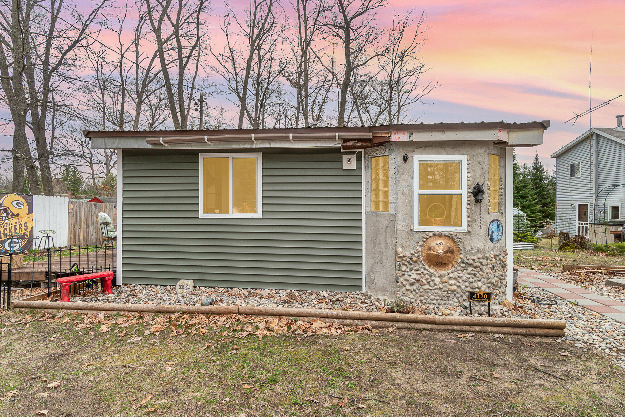 4120 Oak Ridge Drive Harrison, MI 48625 - Photo 2 of 30 002_nextdoorphotos_1-edit-2