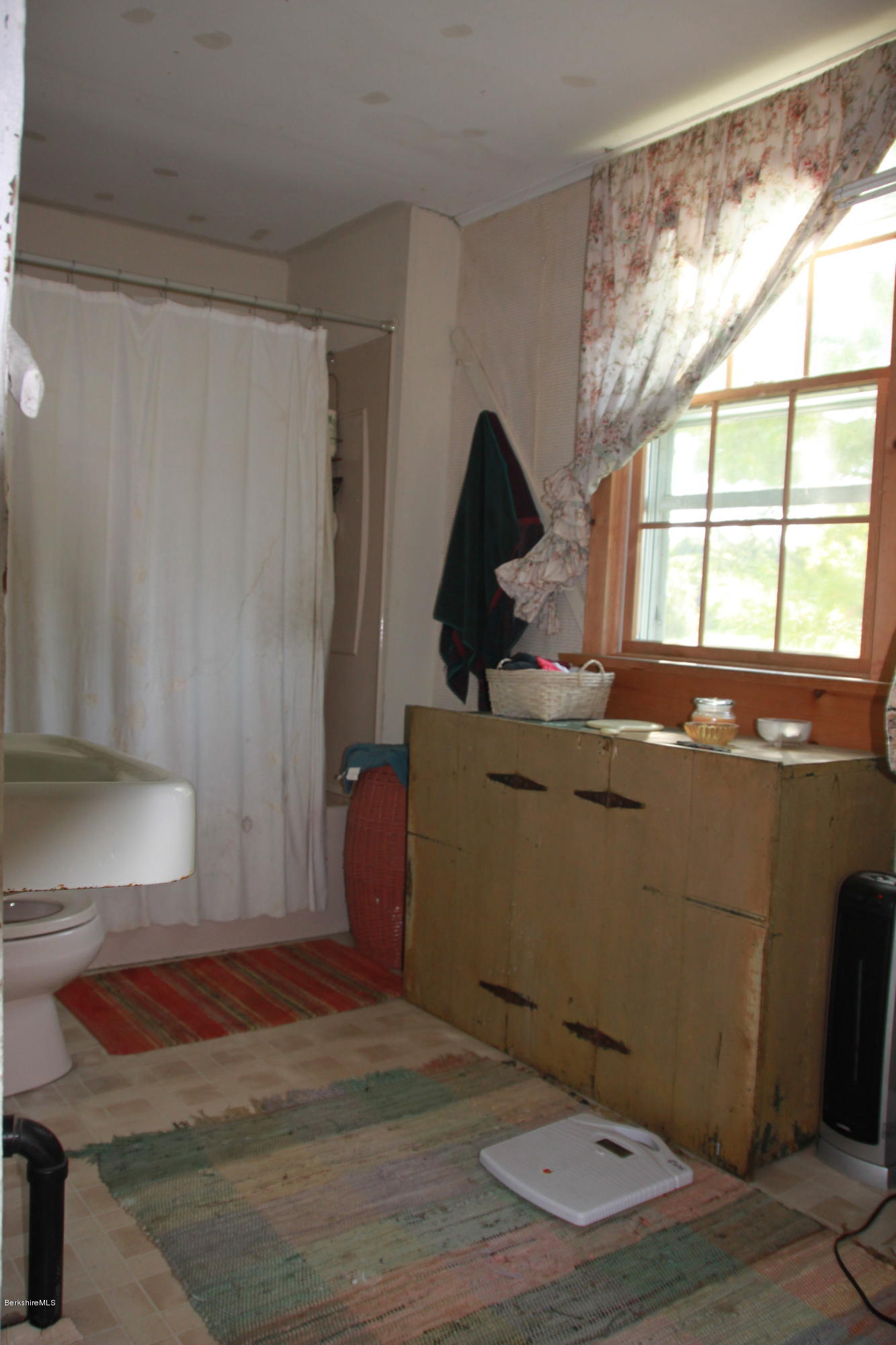 2 East Main Road Peru, MA 01235 - Photo 8 of 10 a room with a chair and a window