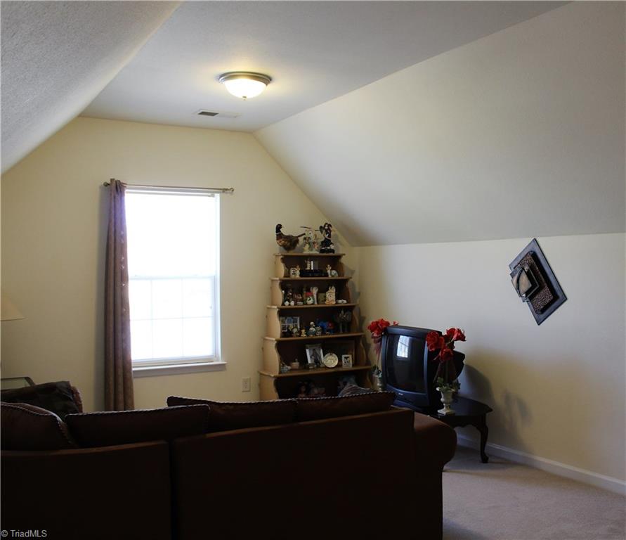 765 Spinning Wheel Point High Point, NC 27265 - Photo 24 of 30 Gallery Image 24