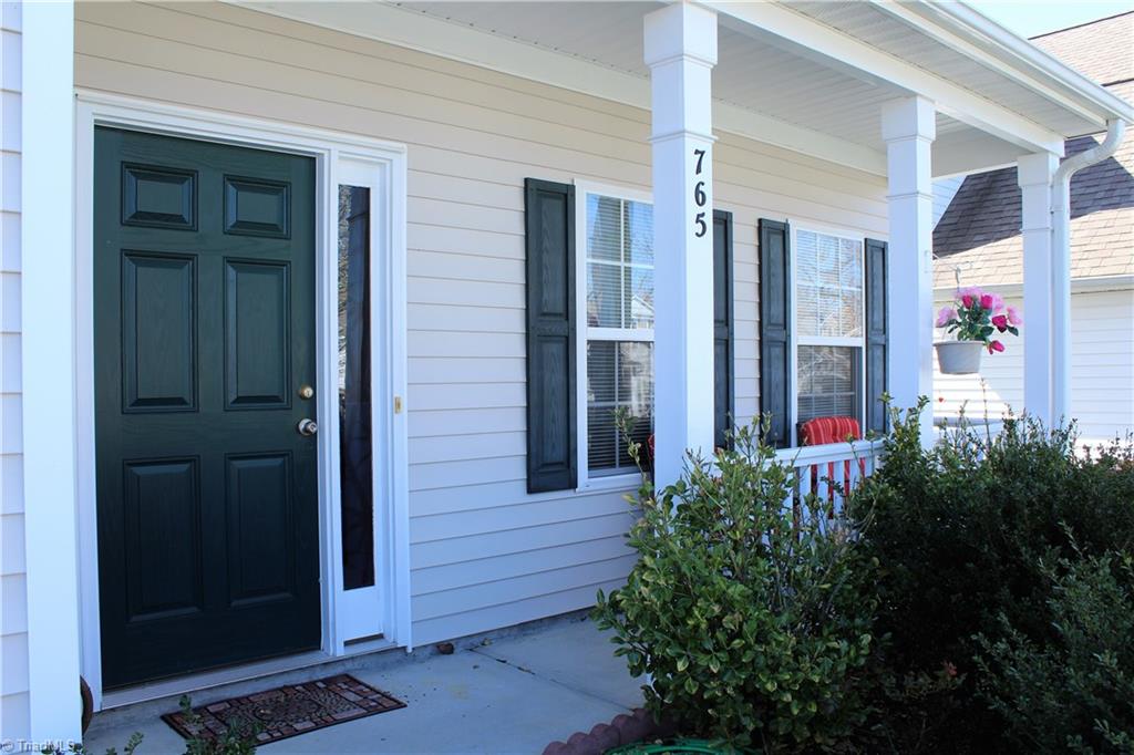 765 Spinning Wheel Point High Point, NC 27265 - Photo 4 of 30 Gallery Image 4