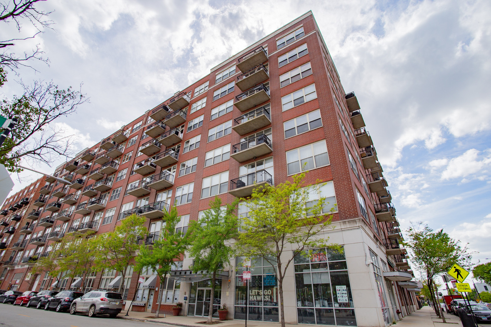 6 South Laflin Street, Unit 617 Chicago, IL 60607 - Photo 1 of 21 a front view of a building