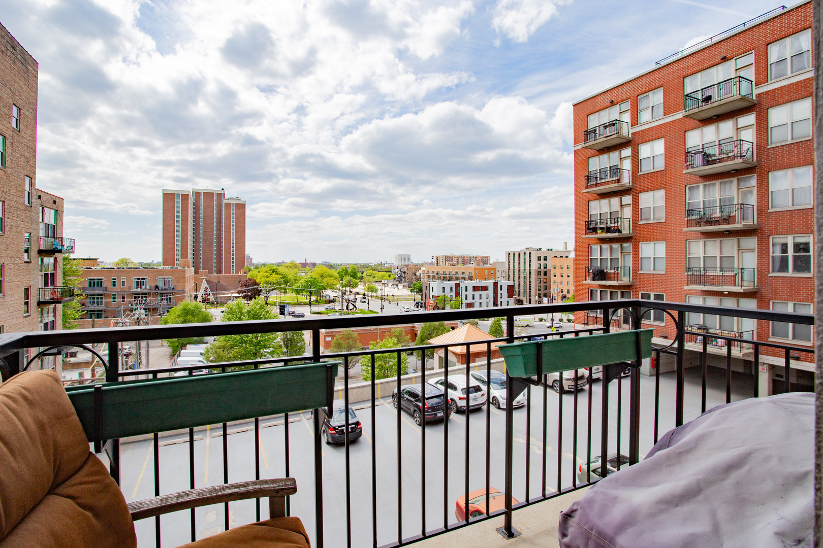 6 South Laflin Street, Unit 617 Chicago, IL 60607 - Photo 18 of 21 a view of city from a balcony