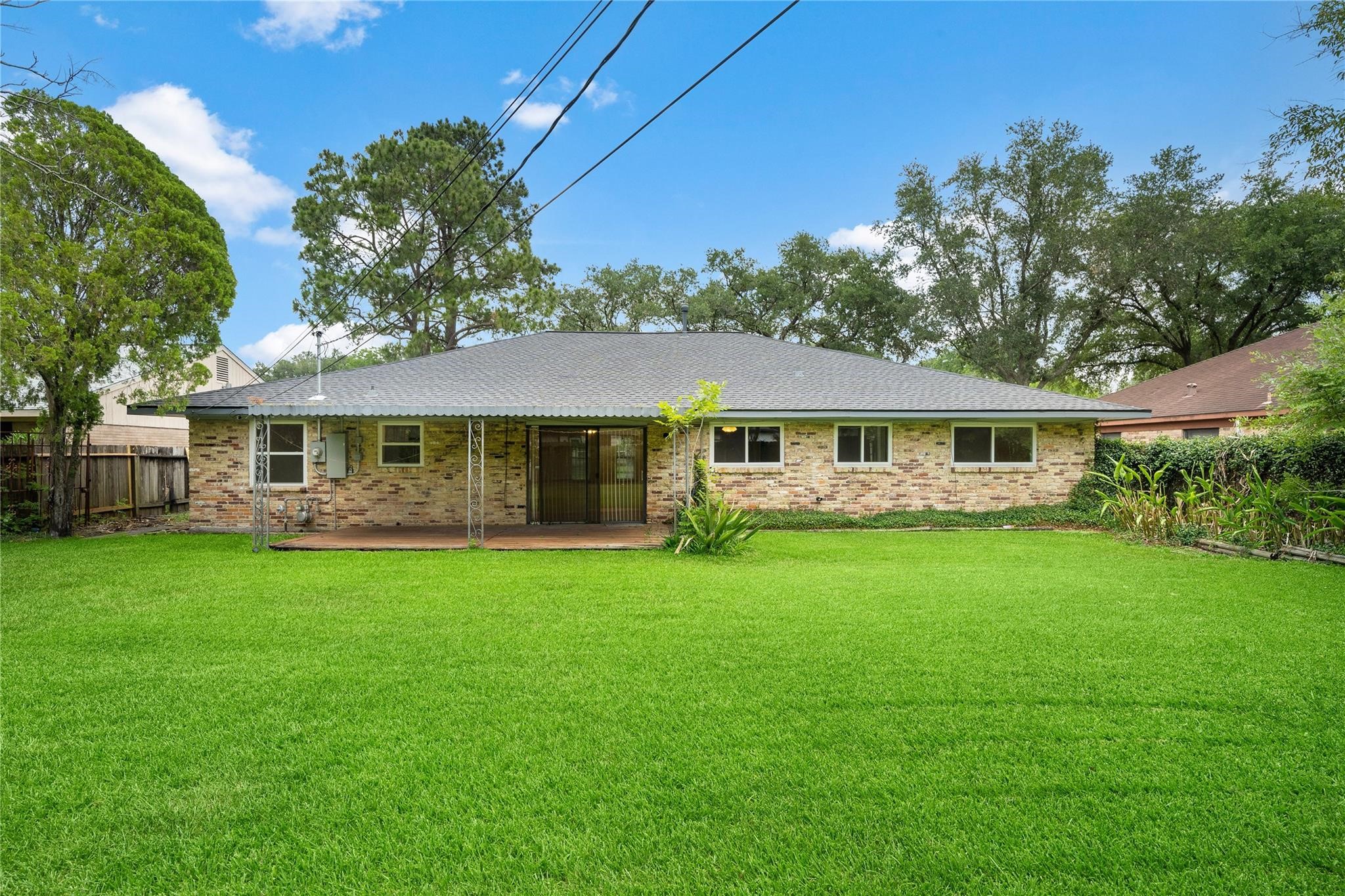 6007 Claridge Drive Houston, TX 77096 - Photo 22 of 38