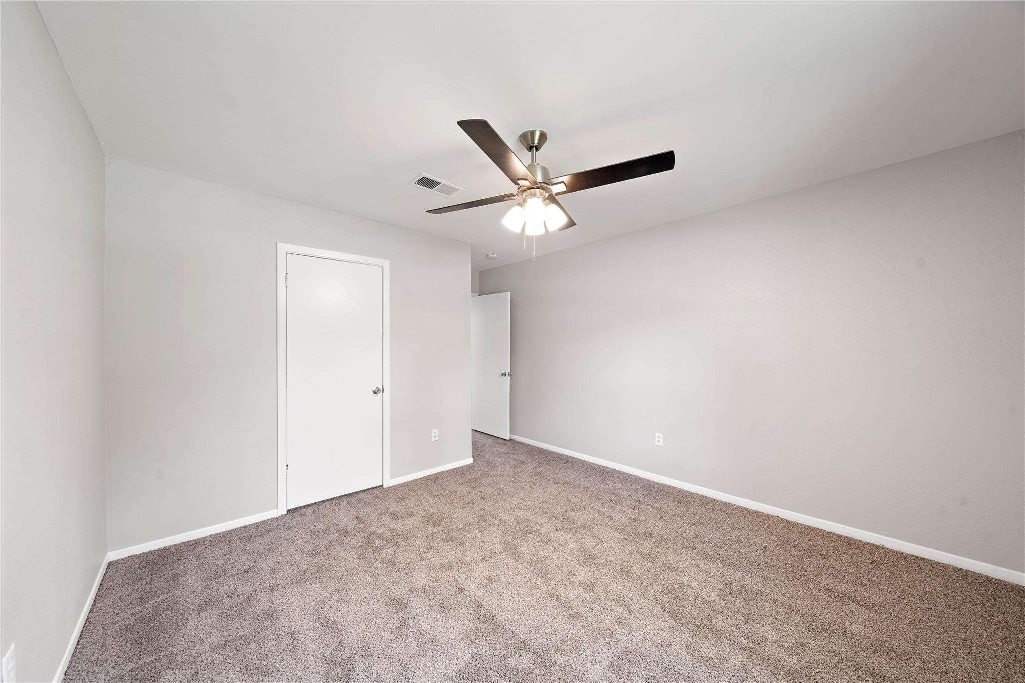 6007 Claridge Drive Houston, TX 77096 - Photo 25 of 38