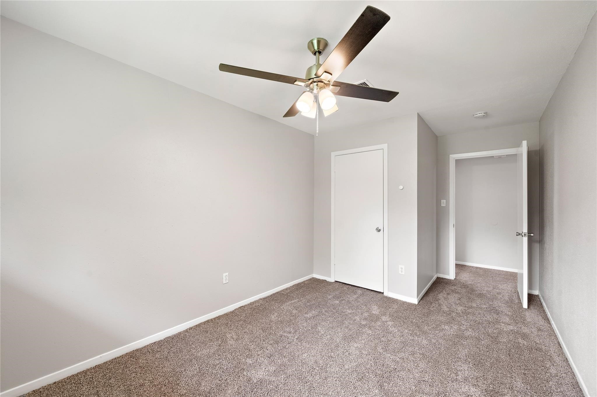 6007 Claridge Drive Houston, TX 77096 - Photo 35 of 38