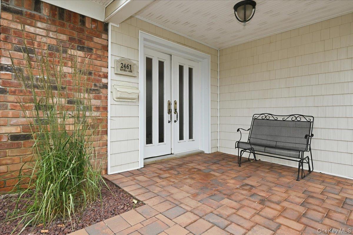 2461 Riviera Lane Bellmore, NY 11710 - Photo 3 of 44