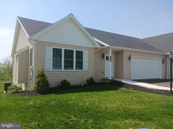 $392,900 | 79 St Andrews Way, Selinsgrove, PA 17870