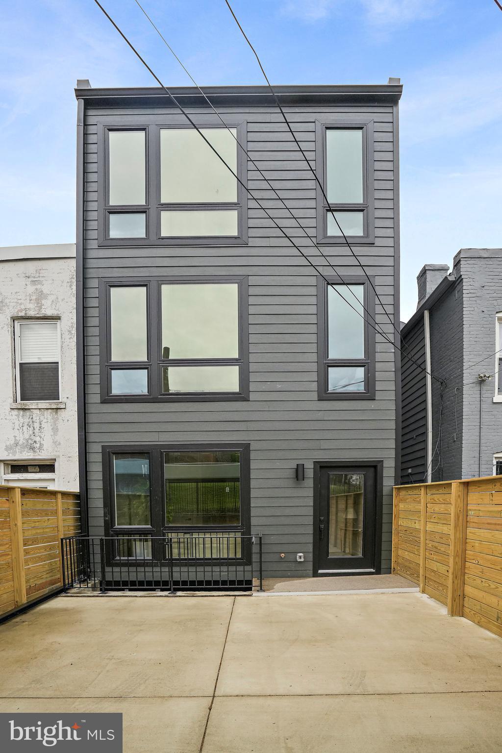 154 R Street Northeast Washington, DC 20002 - Photo 60 of 63