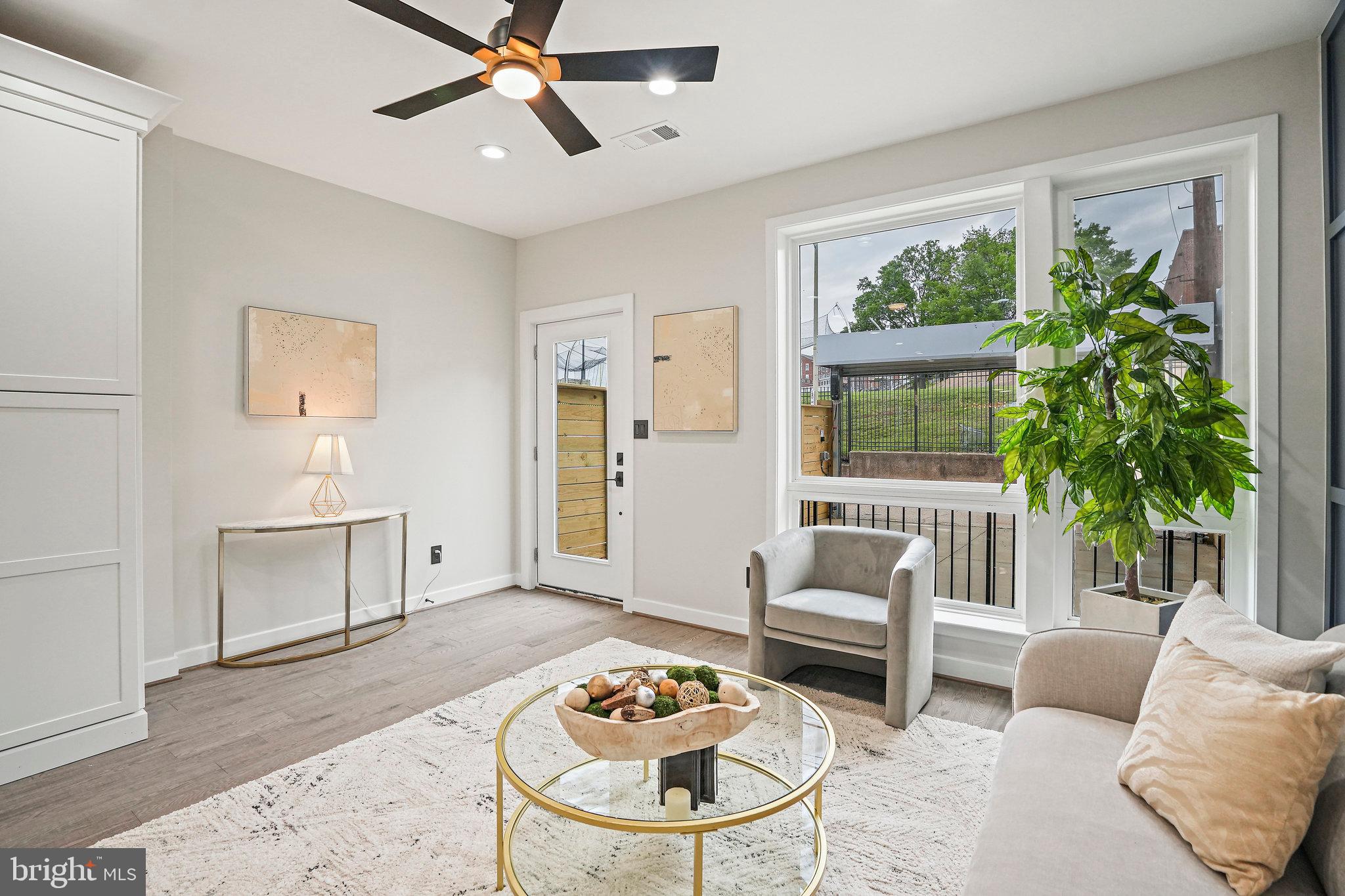 154 R Street Northeast Washington, DC 20002 - Photo 7 of 63