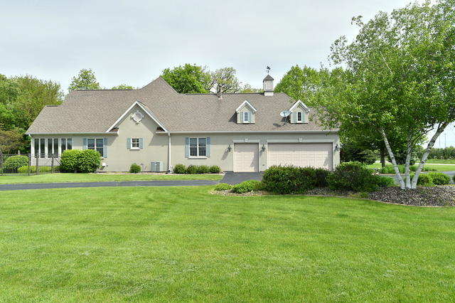 2645 East 1569th Road Ottawa, IL 61350 - Photo 5 of 25