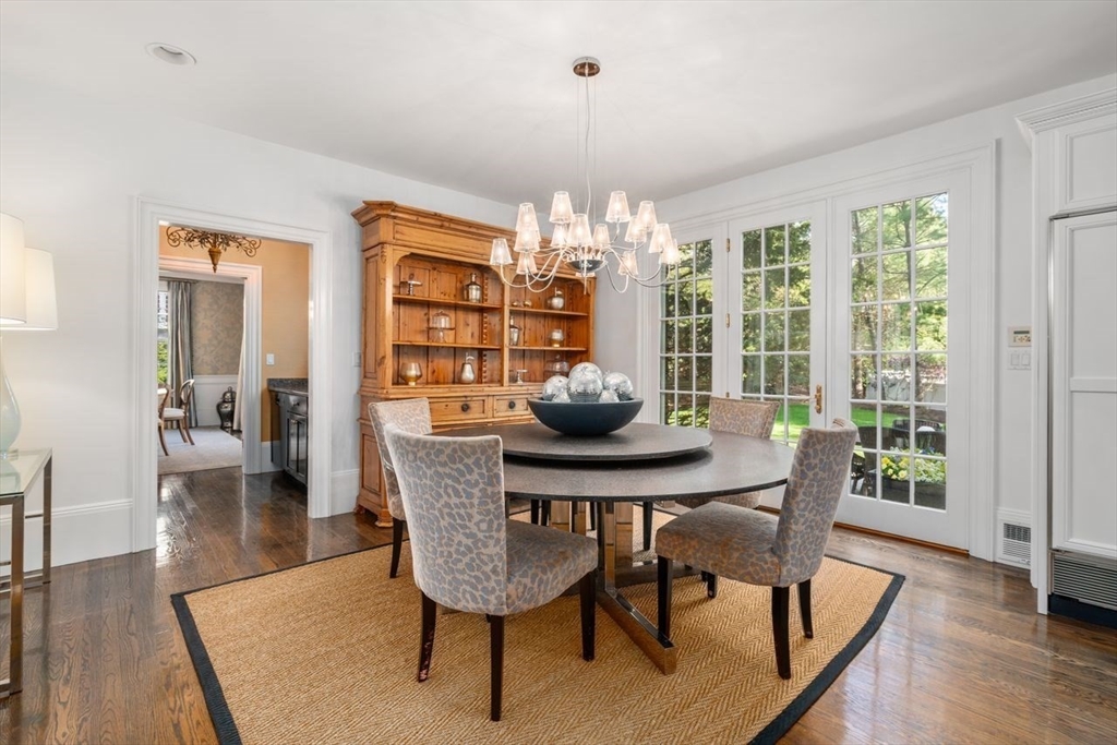 22 Plymouth Road Wellesley, MA 02481 - Photo 12 of 38