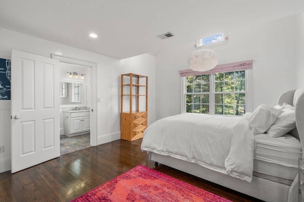 22 Plymouth Road Wellesley, MA 02481 - Photo 27 of 38