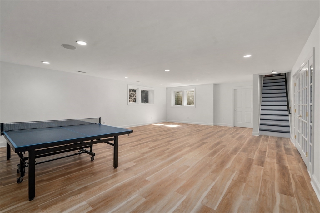 22 Plymouth Road Wellesley, MA 02481 - Photo 34 of 38