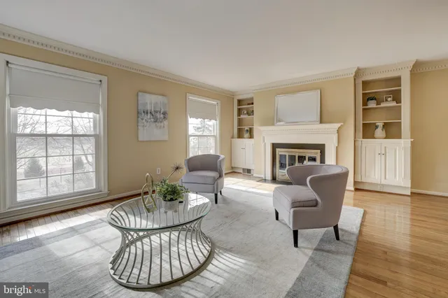 $750,000 | 10902 Wickshire Way, Unit F, Rockville, MD 20852