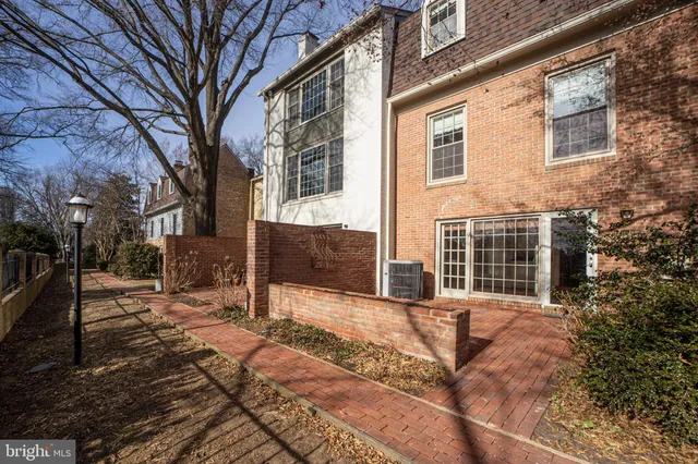 $750,000 | 10902 Wickshire Way, Unit F, Rockville, MD 20852